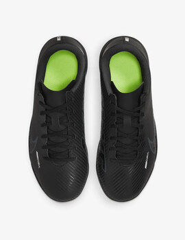 BOTA DE FUTBOL NIKE JR VAPOR 15 CLUB TURF NEGRO