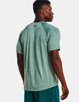 CAMISETA UNDER ARMOUR TECNICA MANGA CORTA, HOMBRE