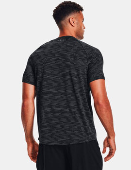 CAMISETA UNDER ARMOUR TECNICA MANGA CORTA, NEGRO