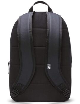 MOCHILA NIKE NEGRA (25L)