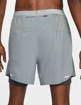 short con malla  incorporada  hombre NIKE DRI-FIT STRIDE MEN'S 7" gris