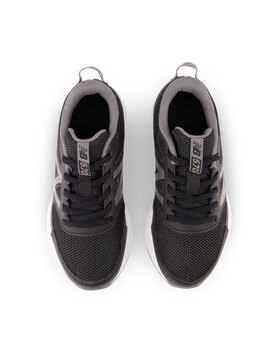 zapatilla deporte new balance niño 570V3, negro