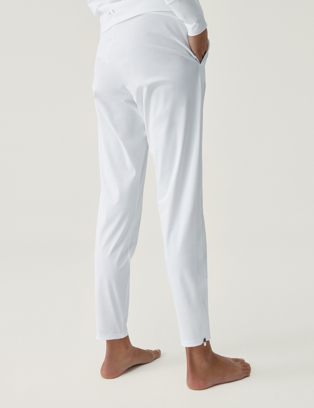 pantalón born living yoga  AIRLA FOSSIL XS, blanco