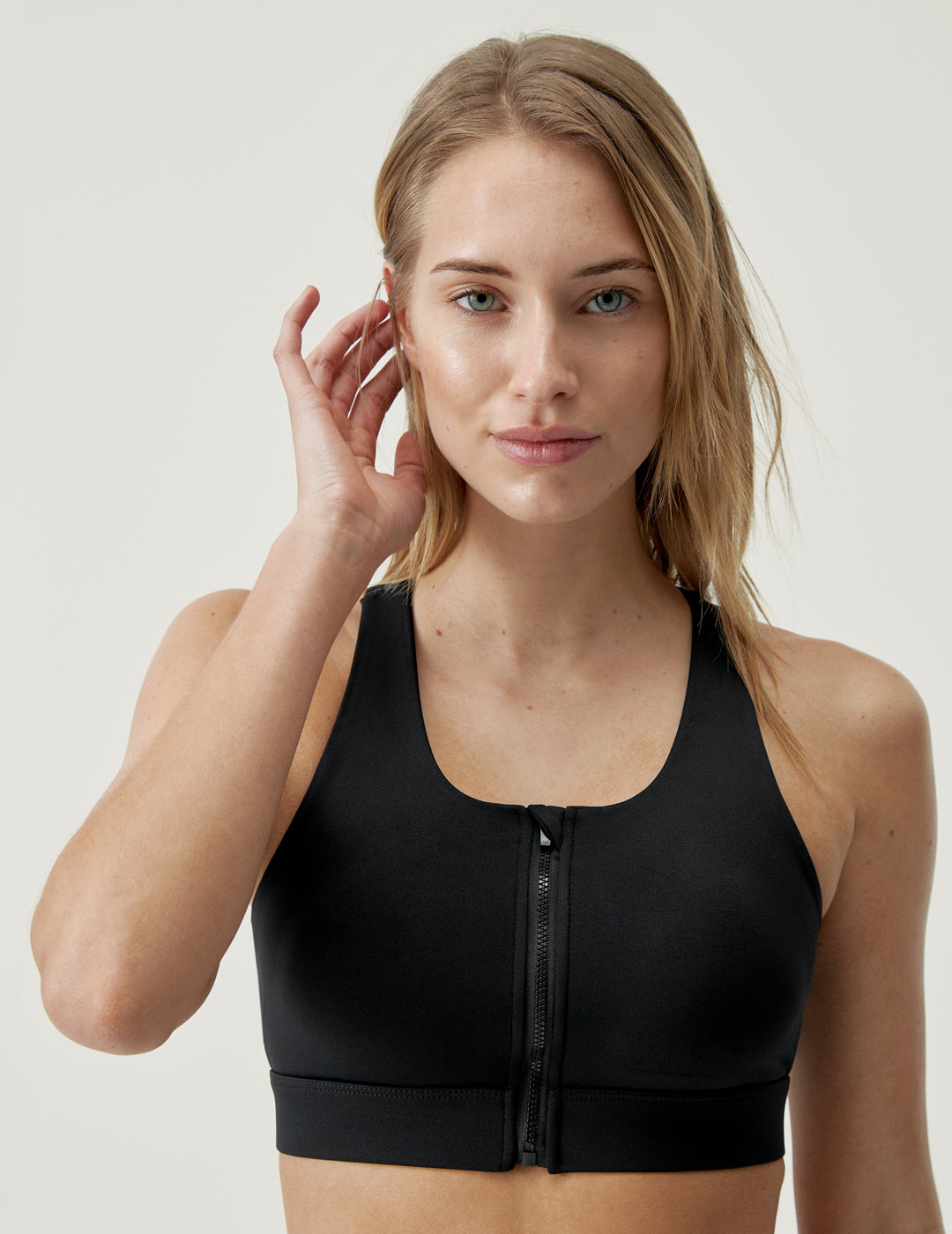 1676275373007 soata tp black 1