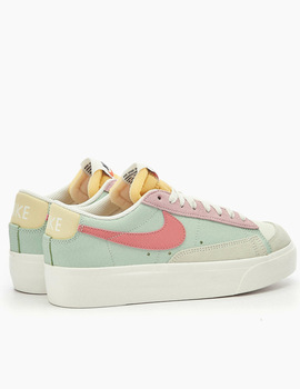 zapatilla moda nike mujer  BLAZER LOW PLATFORM , multicolor