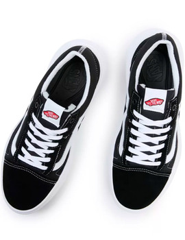 zapatilla vans UA OLD SKOOL OVERT CC, negro-blanco