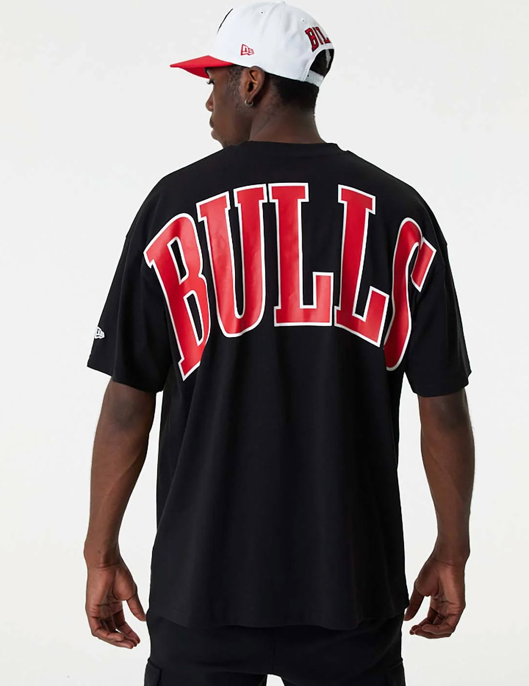 camiseta manga corta newera NBA INFILL LOGO OS TEE chicago bulls, negro
