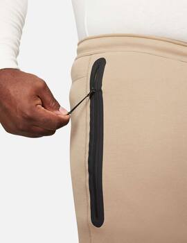 pantalón nike  TECH FLEECE, kaki