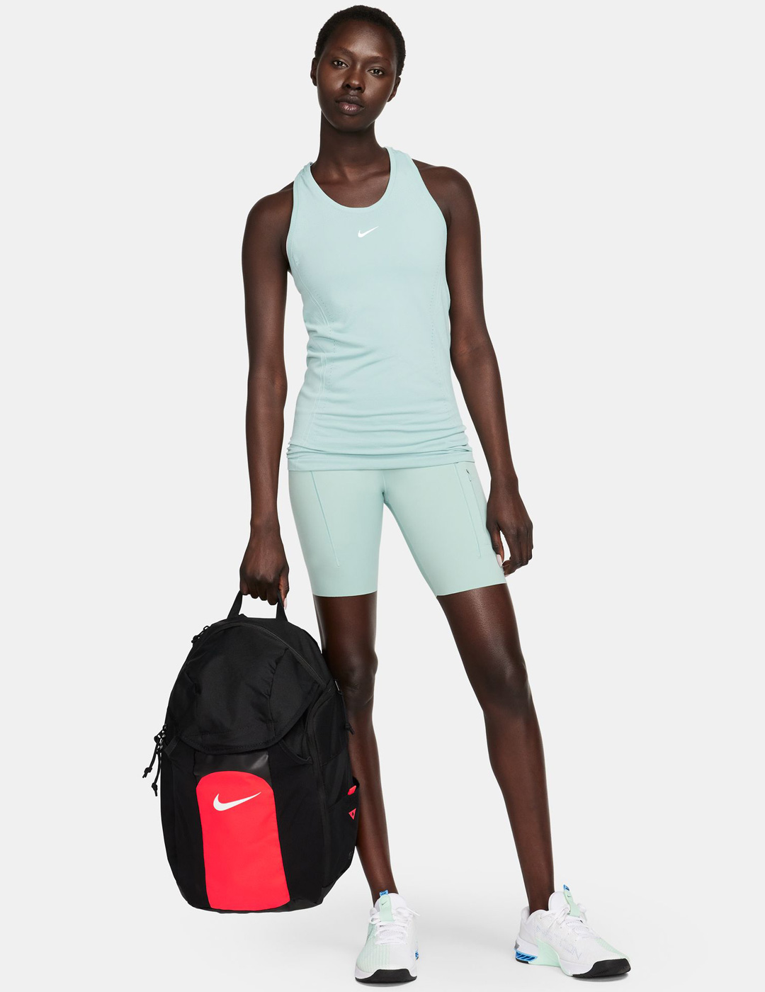 mochila nike  ACADEMY TEAM (30L), negro/fluor