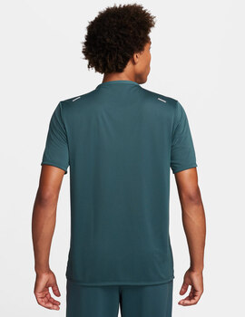 camiseta manga corta nike running RISE 365 dri-fit  verde