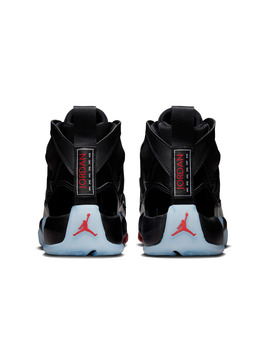 zapatilla Jordan hombre  JUMPMAN TWO TREY , negro