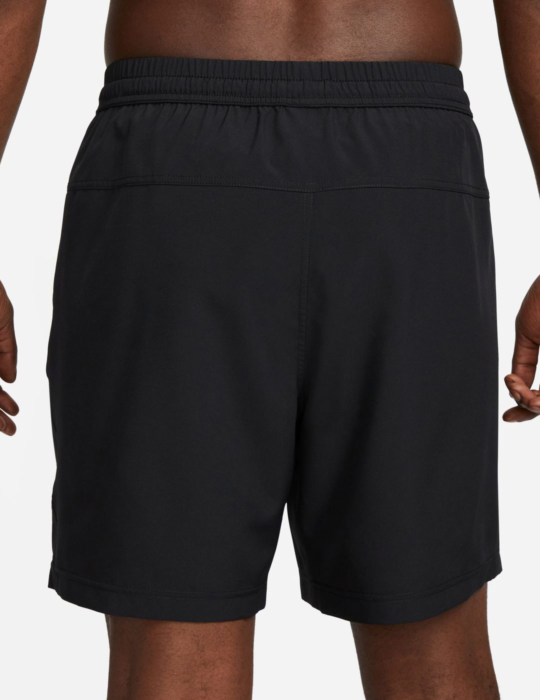 short hombre nike  FORM MEN'S DRI-FIT 7" negro