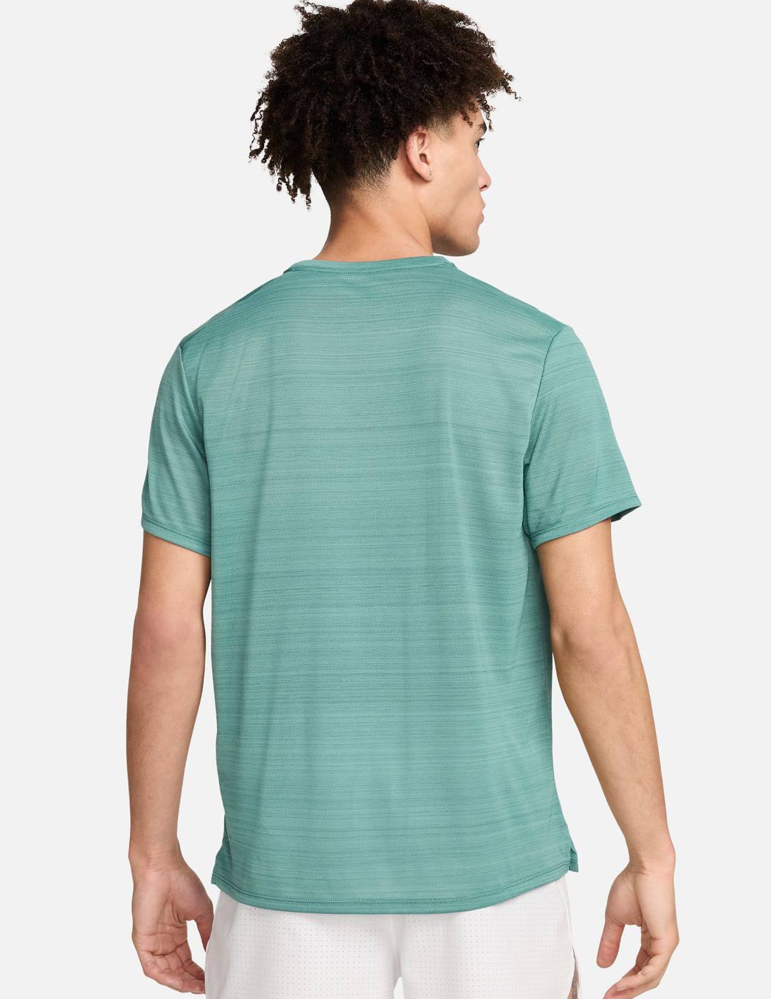 camiseta manga corta  nike running  DRI-FIT MILER verde