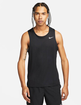 camiseta técnica nike asas  MILER MEN'S DRI-FIT RUNNING, negro