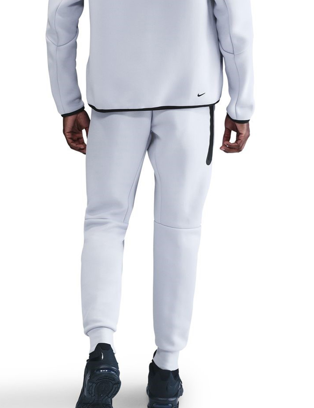 pantalón nike  TECH MEN'S FLEECE, gris-negro