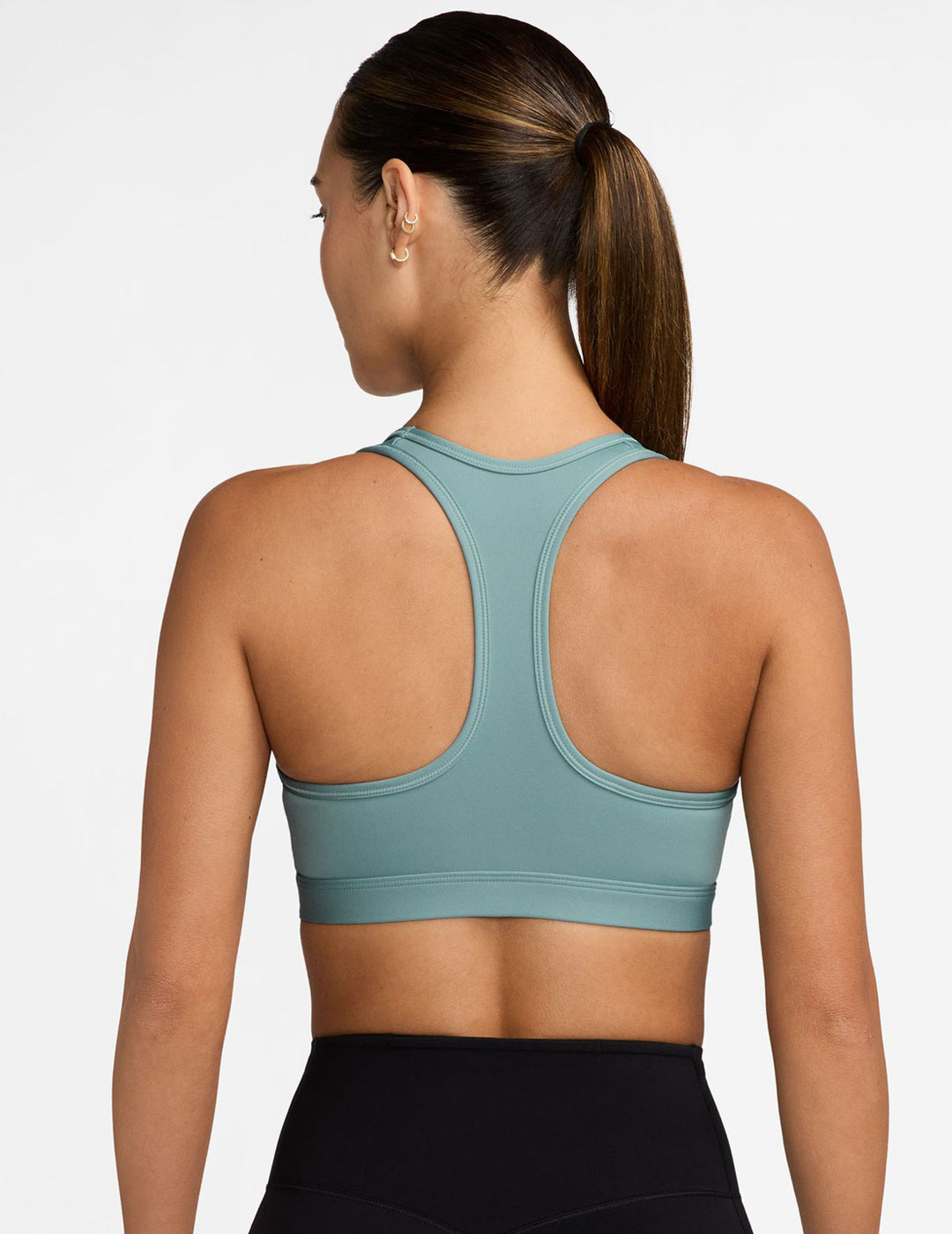 sujetador deportivo nike  SWOOSH MEDIUM verde