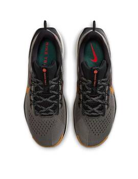 zapatilla trail running hombre nike  PEGASUS TRAIL 5, negro/gris/bronce