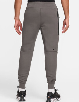 pantalón nike TECH hombre, ocre/negro