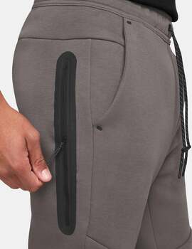 pantalón nike TECH hombre, ocre/negro