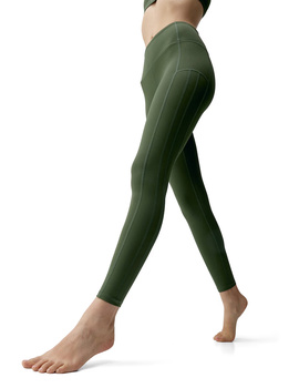 malla  born living yoga ASURA, verde