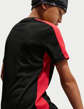 camiseta manga corta nike junior  negro/rojo