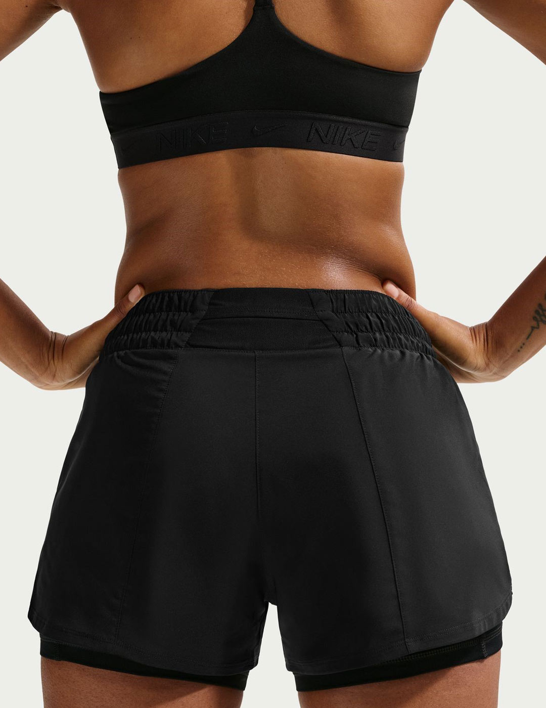 short nike ONE malla interior mujer, DRI-FIT MID-RISE 3, negro
