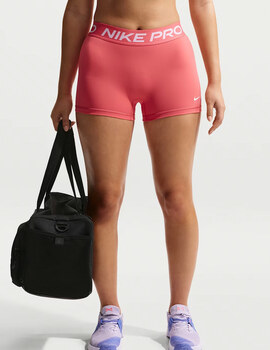 short mujer NIKE PRO  MID-RISE 3" BIKER, coral