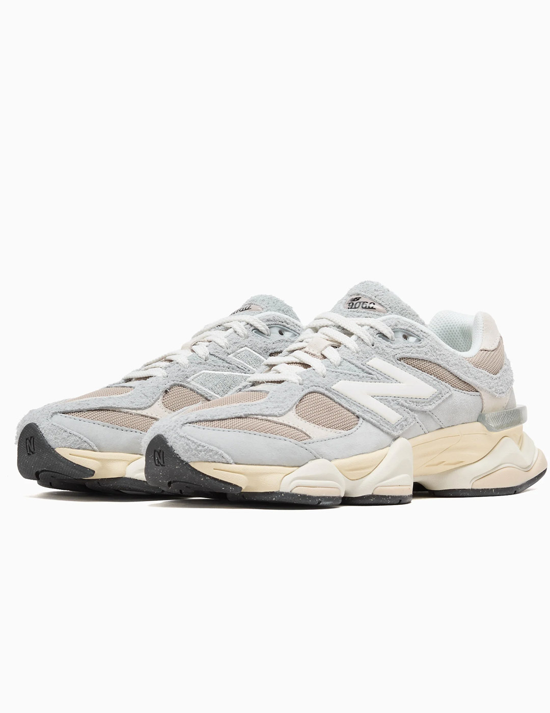 zapatilla New Balance 9060, beige/gris