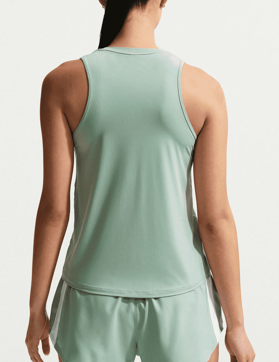 camiseta de asas mujer, nike One Cassic dri-fit, verde