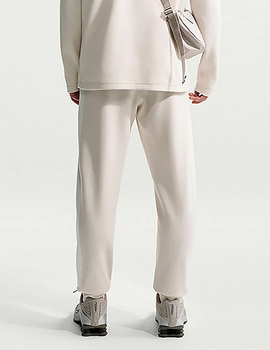 pantalón hombre con puño nike CLUB VARSITY, beige