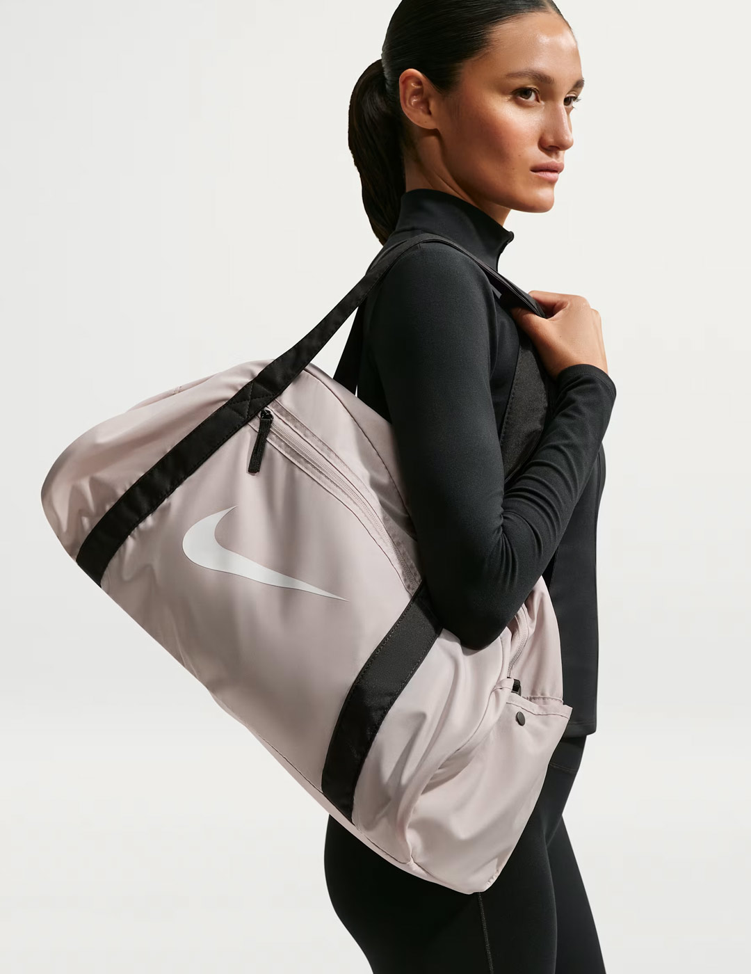 bolsa de deportes nike  GYM CLUB BAG -tostado/blanco