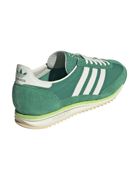 Gallery 1790921908004 jq7397 7 footwear photography back lateral top view white