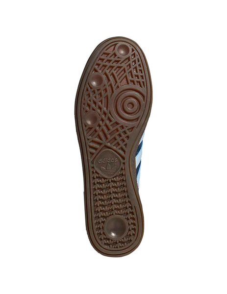 Gallery 1791181694017 bd7633 4 footwear photography bottom view white